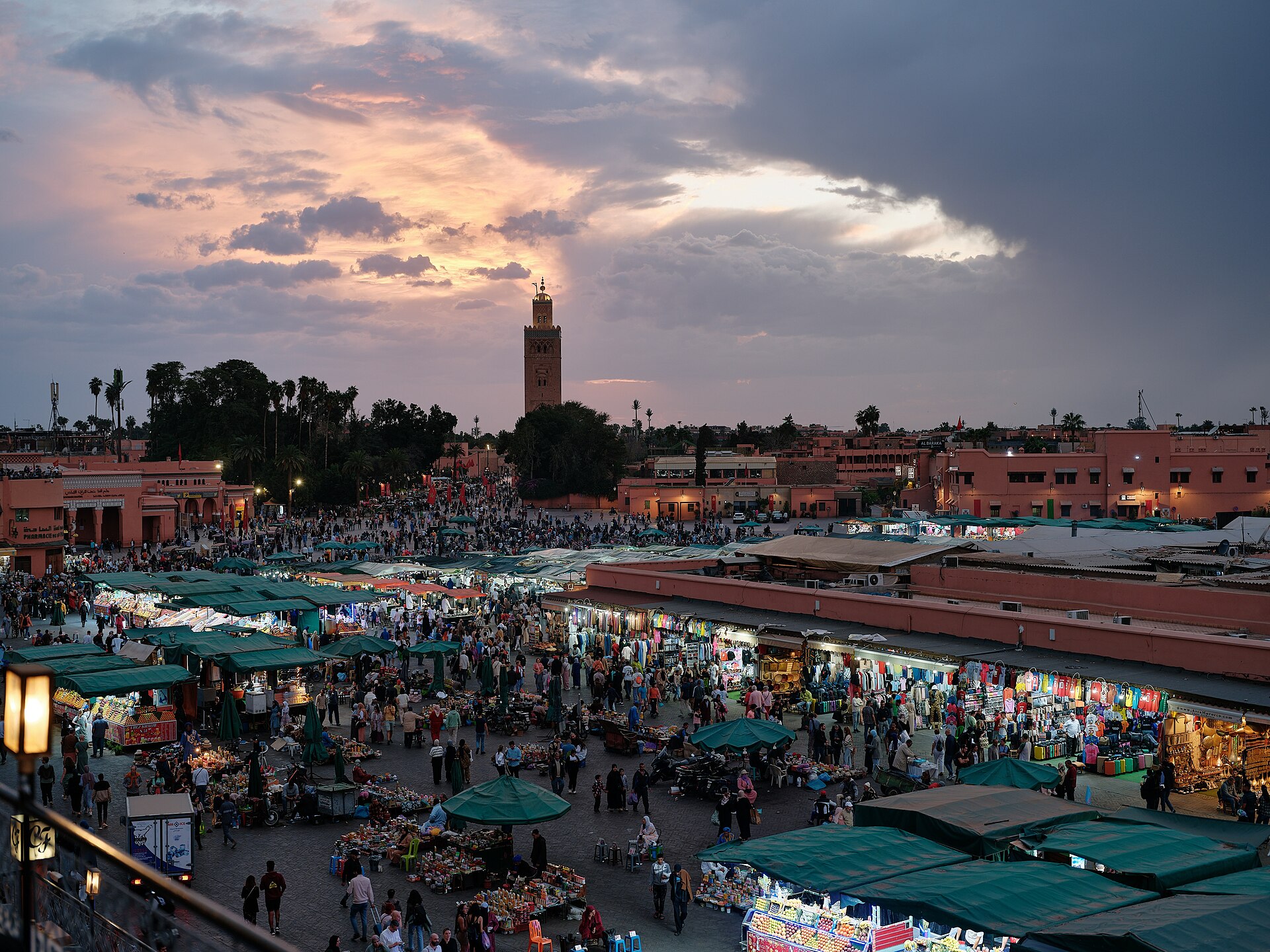 Jemaa el-Fnaa square in Marrakech at sunset
